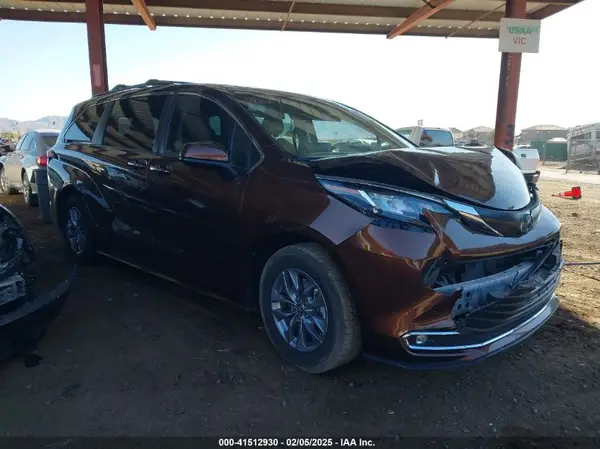 5TDYRKEC1NS096278 2022 TOYOTA SIENNA - Image 1