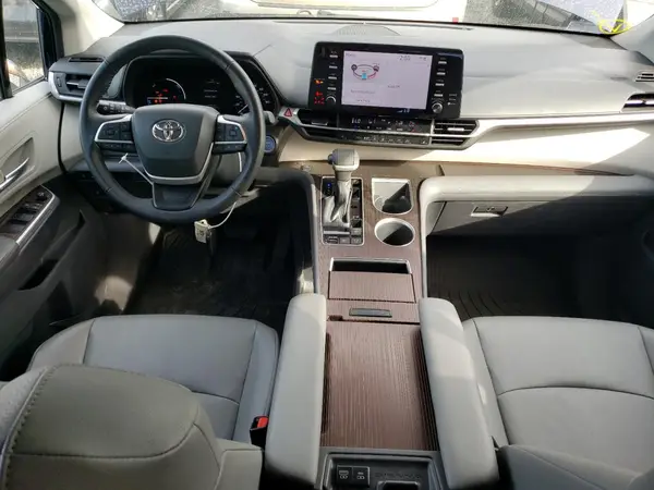 5TDYRKEC1PS137060 2023 TOYOTA SIENNA - Image 8