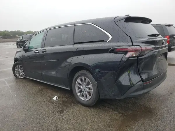 5TDYRKEC1PS137687 2023 TOYOTA SIENNA - Image 2