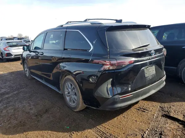 5TDYRKEC1PS138208 2023 TOYOTA SIENNA - Image 2