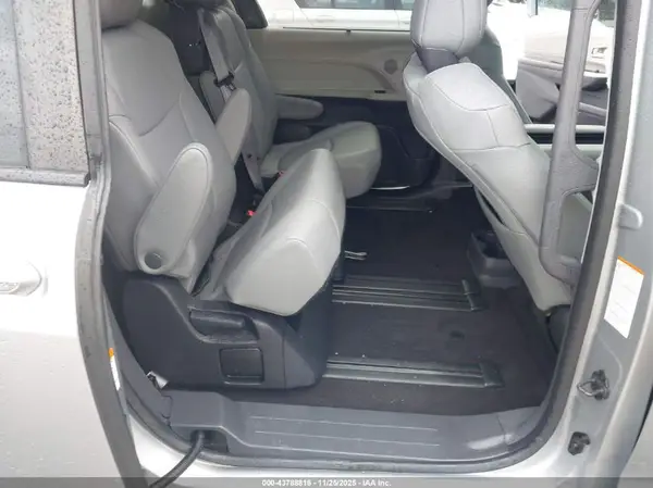 5TDYRKEC1PS144591 2023 TOYOTA SIENNA - Image 8