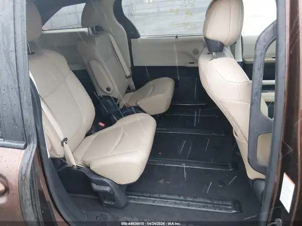 5TDYRKEC1PS162153 2023 TOYOTA SIENNA - Image 8