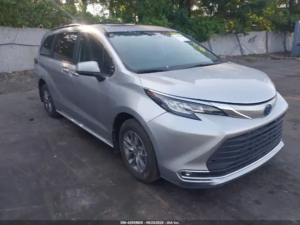5TDYRKEC1PS166459 2023 TOYOTA SIENNA - Image 1