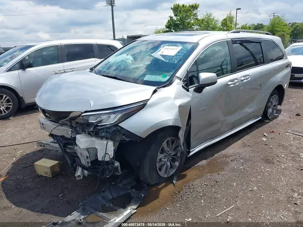 5TDYRKEC1PS167224 2023 TOYOTA SIENNA - Image 2