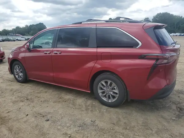 5TDYRKEC1RS188674 2024 TOYOTA SIENNA - Image 2
