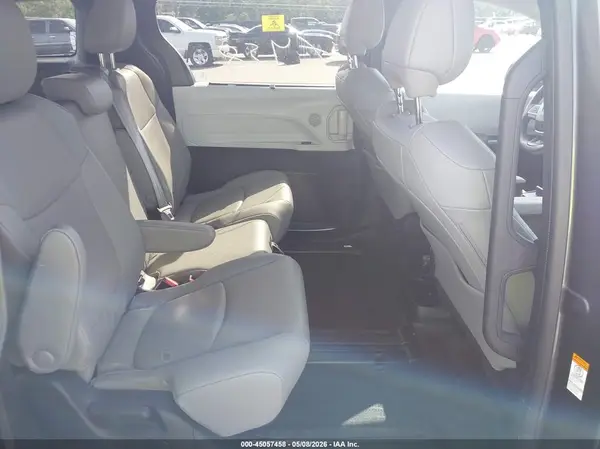 5TDYRKEC1SS225583 2025 TOYOTA SIENNA - Image 8