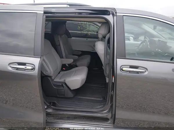 5TDYRKEC1SS227253 2025 TOYOTA SIENNA - Image 8