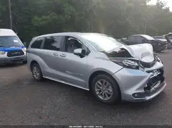 5TDYRKEC1SS232064 2025 TOYOTA SIENNA