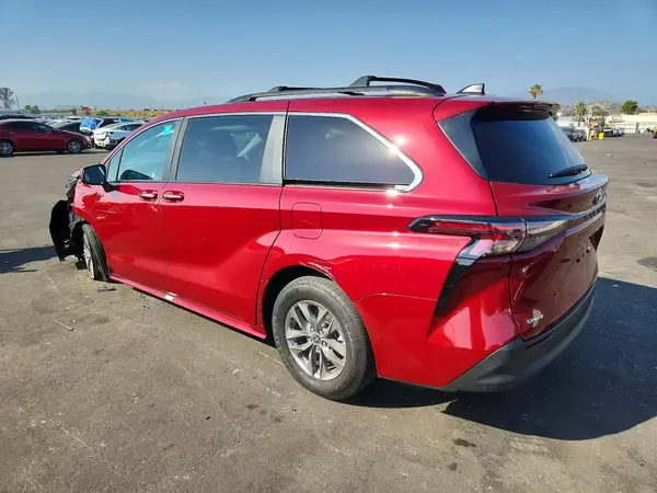 5TDYRKEC1TS304060 2026 TOYOTA SIENNA - Image 2