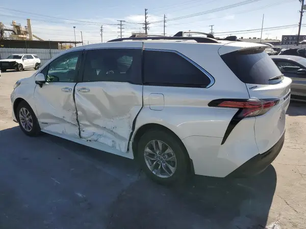 5TDYRKEC2MS027386 2021 TOYOTA SIENNA - Image 2