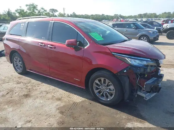 5TDYRKEC2MS028134 2021 TOYOTA SIENNA - Image 1