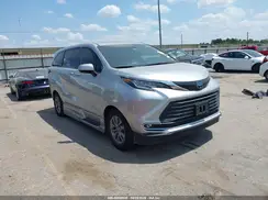 5TDYRKEC2MS061490 2021 TOYOTA SIENNA