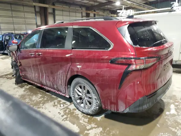 5TDYRKEC2MS068553 2021 TOYOTA SIENNA - Image 2