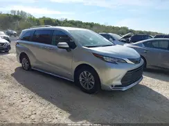 5TDYRKEC2MS070447 2021 TOYOTA SIENNA