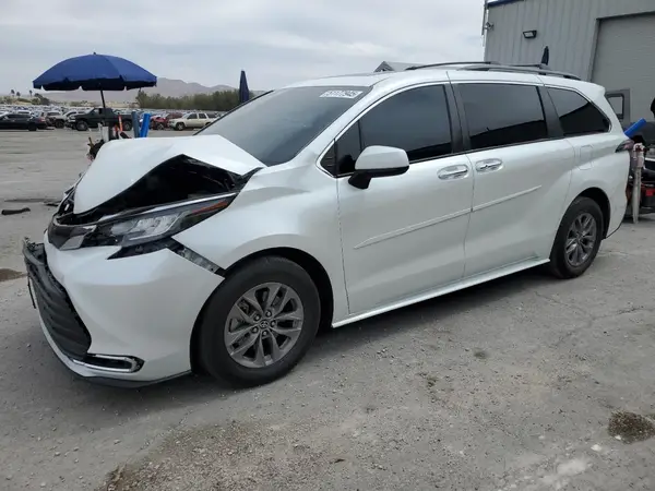 5TDYRKEC2NS085483 2022 TOYOTA SIENNA - Image 1