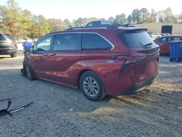 5TDYRKEC2NS126887 2022 TOYOTA SIENNA - Image 2