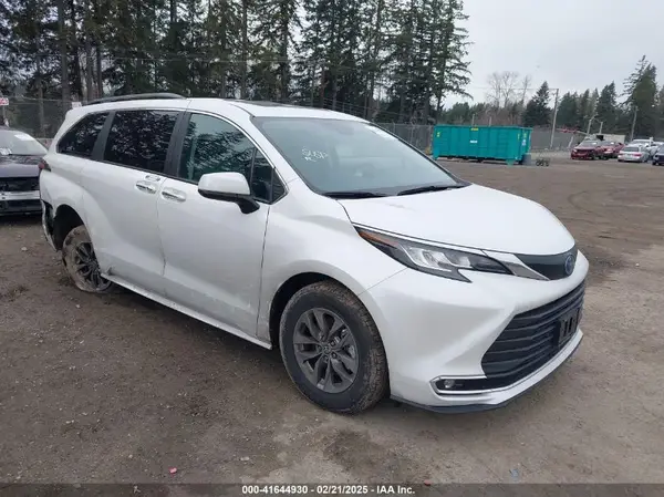 5TDYRKEC2PS147984 2023 TOYOTA SIENNA - Image 1