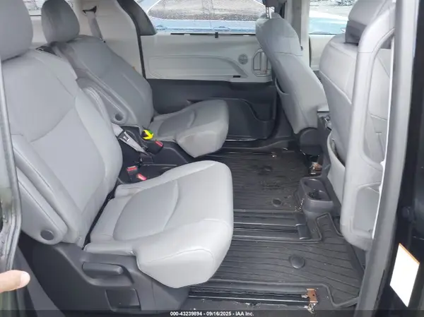 5TDYRKEC2PS153204 2023 TOYOTA SIENNA - Image 8