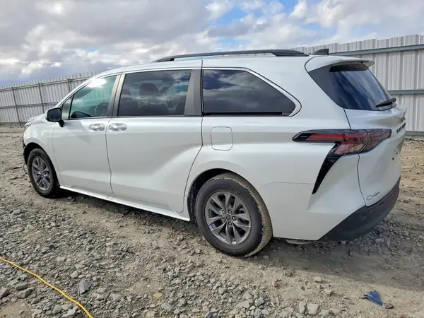 5TDYRKEC2PS155941 2023 TOYOTA SIENNA - Image 2