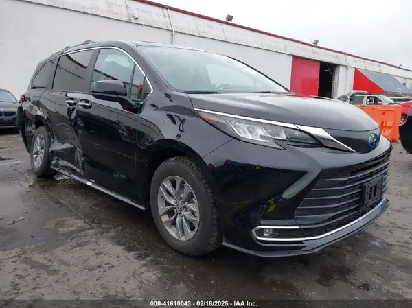 5TDYRKEC2PS164736 2023 TOYOTA SIENNA - Image 1