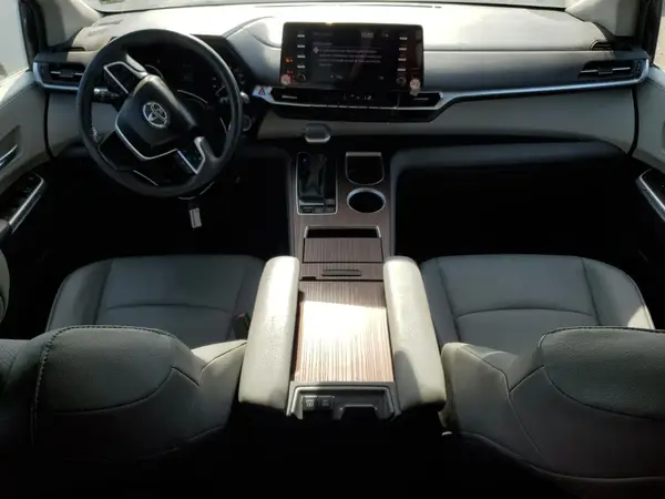 5TDYRKEC2PS172660 2023 TOYOTA SIENNA - Image 8