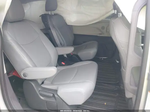 5TDYRKEC2PS173680 2023 TOYOTA SIENNA - Image 8