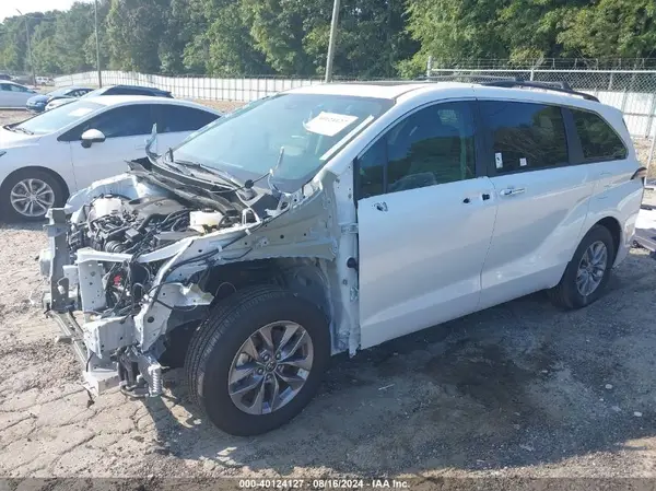 5TDYRKEC2RS187596 2024 TOYOTA SIENNA - Image 2