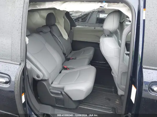 5TDYRKEC2RS195746 2024 TOYOTA SIENNA - Image 8