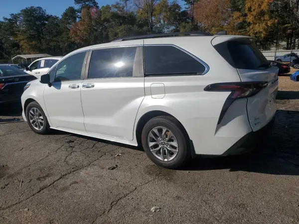 5TDYRKEC2SS258012 2025 TOYOTA SIENNA - Image 2
