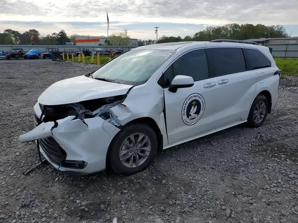 5TDYRKEC2SS289437 2025 TOYOTA SIENNA - Image 1