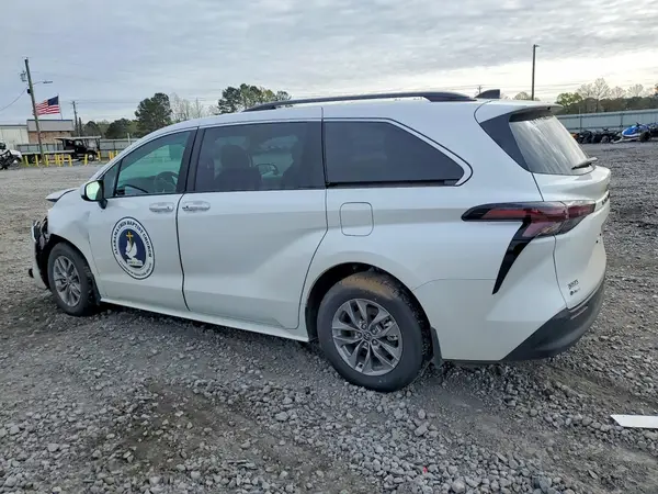 5TDYRKEC2SS289437 2025 TOYOTA SIENNA - Image 2