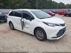 5TDYRKEC3MS013898 2021 TOYOTA SIENNA