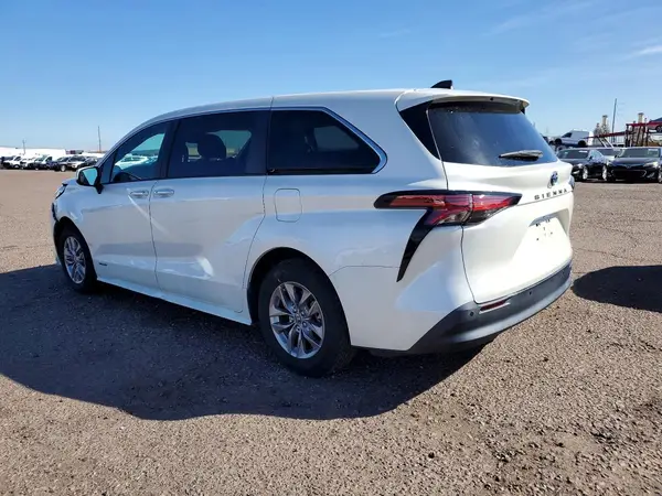 5TDYRKEC3MS015294 2021 TOYOTA SIENNA - Image 2