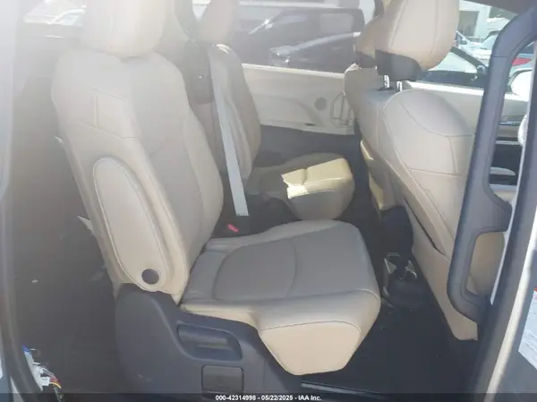 5TDYRKEC3MS026473 2021 TOYOTA SIENNA - Image 8