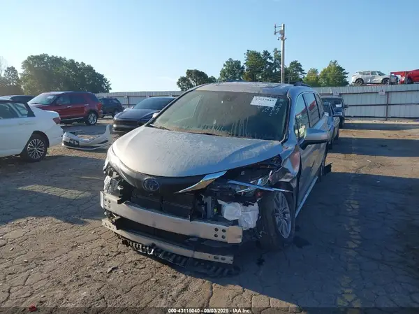 5TDYRKEC3MS048098 2021 TOYOTA SIENNA - Image 2