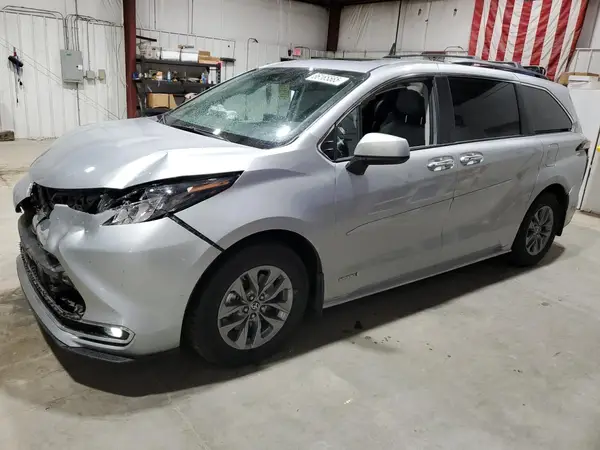 5TDYRKEC3MS056251 2021 TOYOTA SIENNA - Image 1