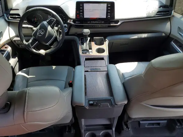 5TDYRKEC3NS092846 2022 TOYOTA SIENNA - Image 8