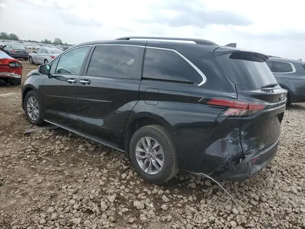 5TDYRKEC3NS095648 2022 TOYOTA SIENNA - Image 2