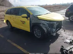 5TDYRKEC3NS108575 2022 TOYOTA SIENNA