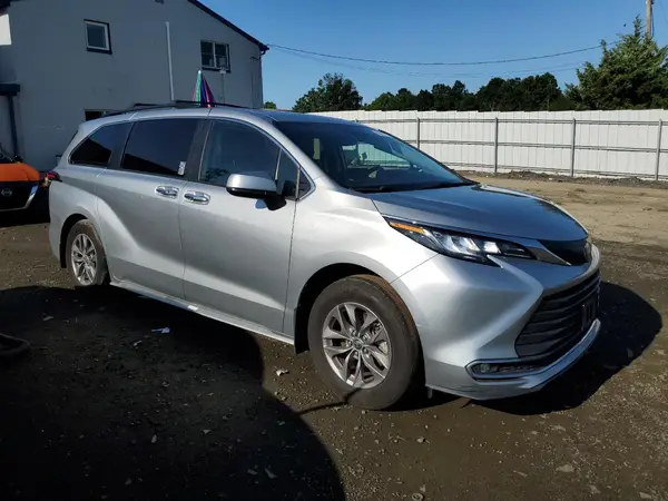 2022 TOYOTA SIENNA COPART lot 60911425 auction photo 4