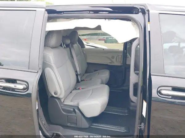 5TDYRKEC3NS126025 2022 TOYOTA SIENNA - Image 8