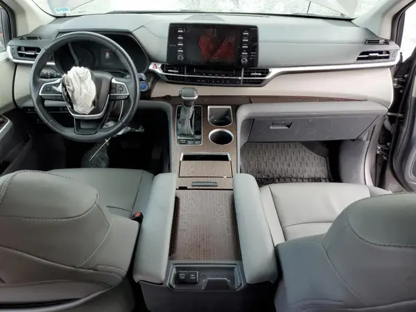 5TDYRKEC3NS130463 2022 TOYOTA SIENNA - Image 8