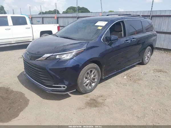 5TDYRKEC3PS150554 2023 TOYOTA SIENNA - Image 2