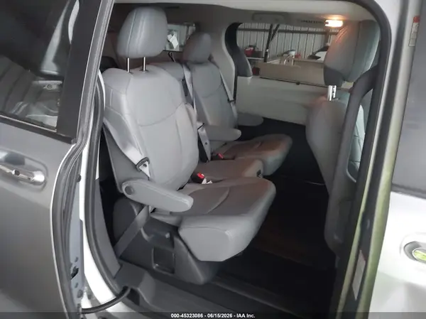 5TDYRKEC3PS176278 2023 TOYOTA SIENNA - Image 8