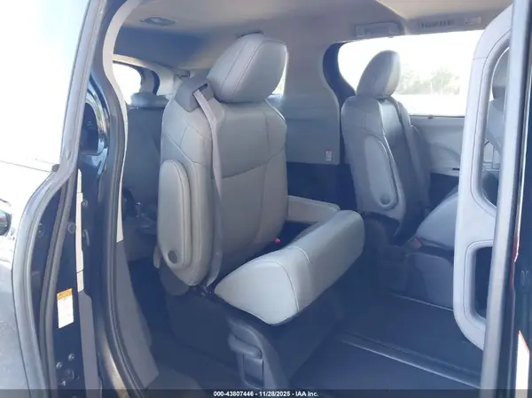 5TDYRKEC3RS181449 2024 TOYOTA SIENNA - Image 8