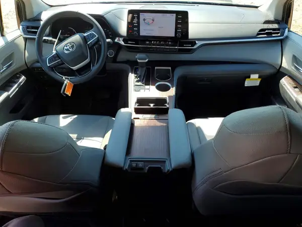 5TDYRKEC3RS182603 2024 TOYOTA SIENNA - Image 8