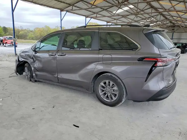 5TDYRKEC3RS183394 2024 TOYOTA SIENNA - Image 2