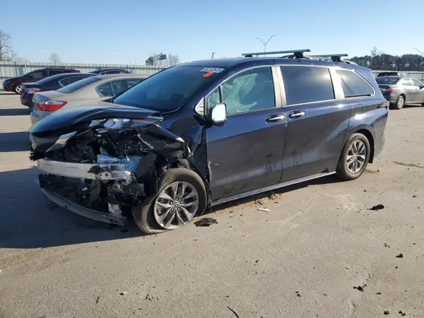 5TDYRKEC3RS185324 2024 TOYOTA SIENNA - Image 1