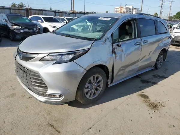 5TDYRKEC3RS193861 2024 TOYOTA SIENNA - Image 1