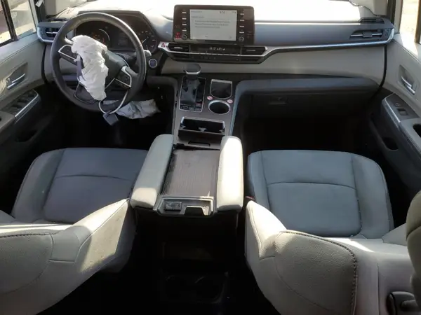 5TDYRKEC3RS193861 2024 TOYOTA SIENNA - Image 8